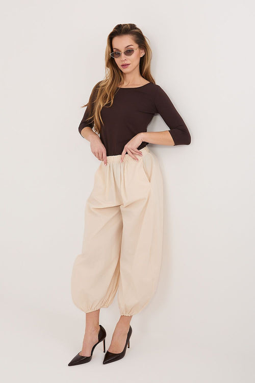  Women trousers model 225857 Rue Paris 