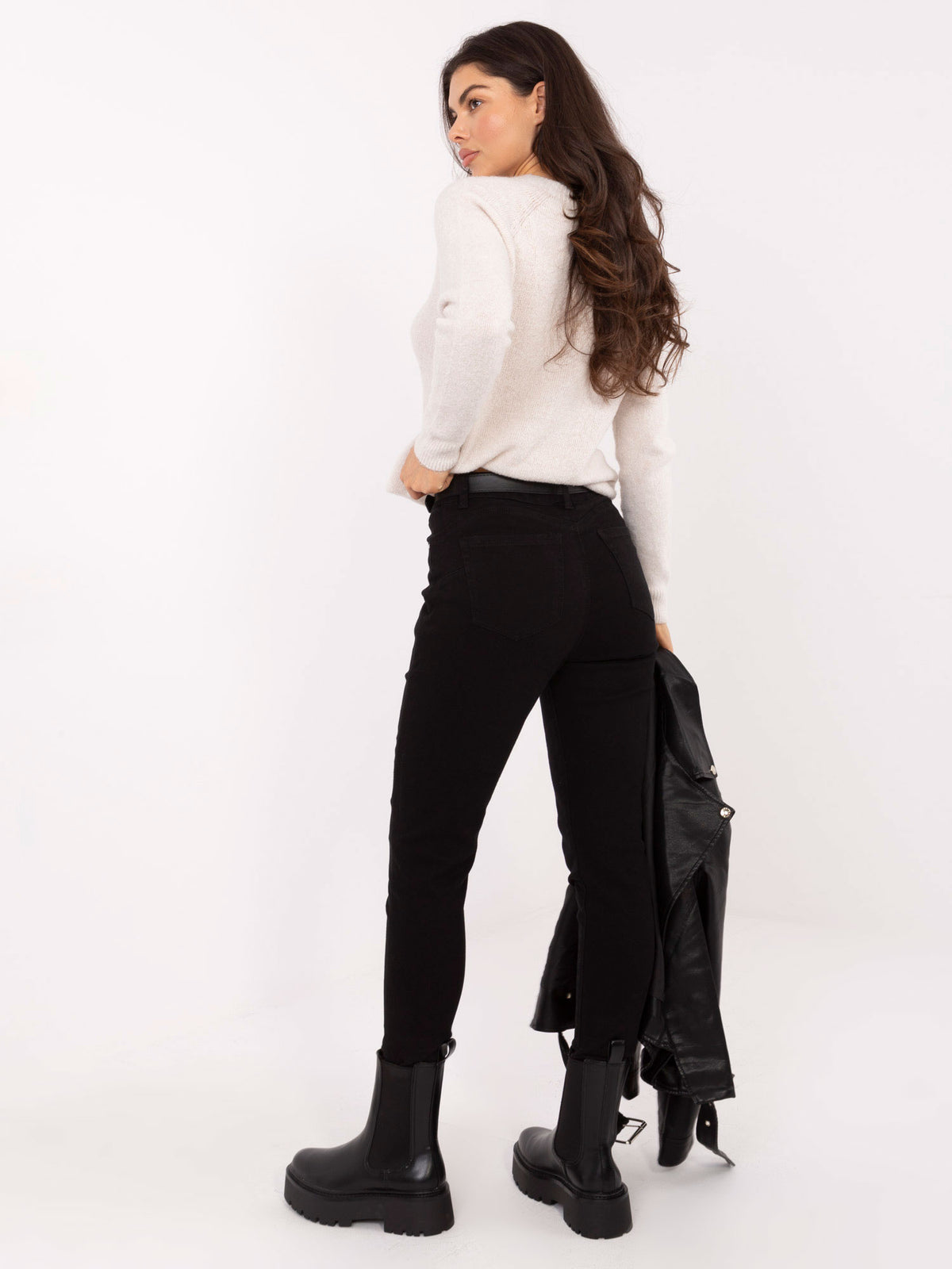 Black Skinny Jeans with Belt