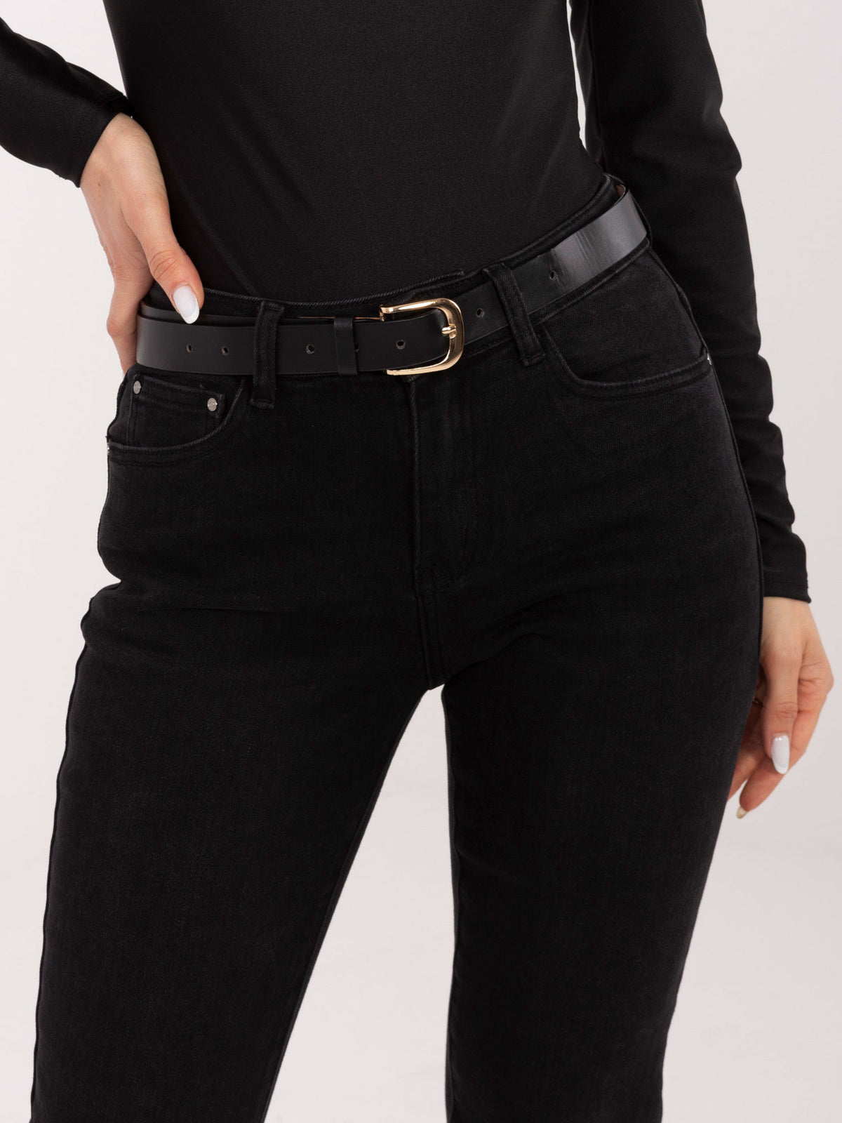 Black Skinny Jeans with Belt