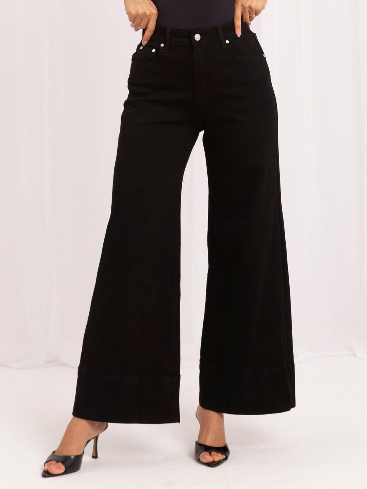 Black Wide-Leg Jeans
