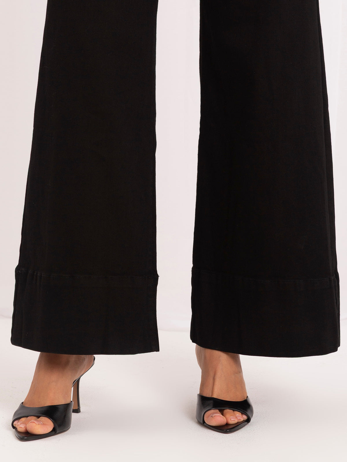 Black Wide-Leg Jeans