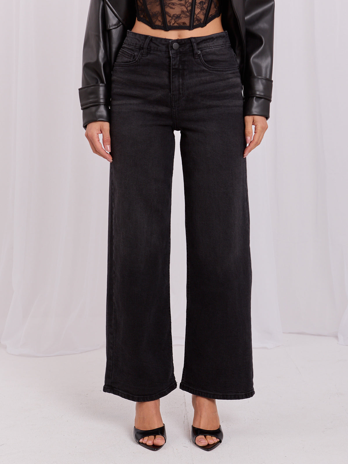 Black Wide-Leg Jeans